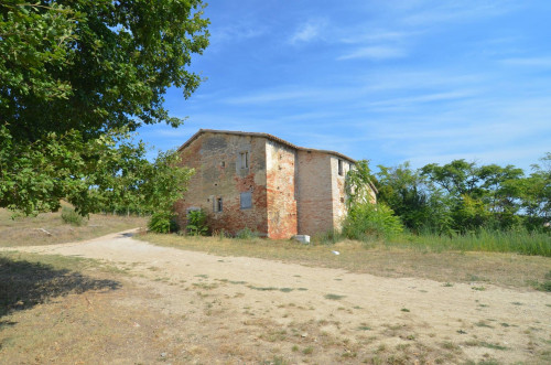 Casale Colonico in vendita a Spinetoli