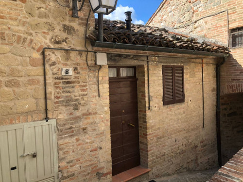 Appartamento in Vendita a Montefortino