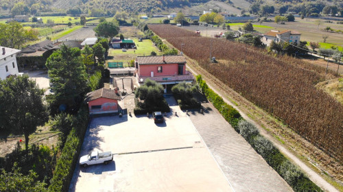 Casa cielo - terra in vendita a Controguerra