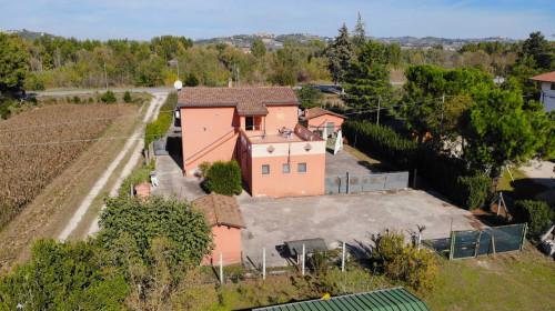 Casa cielo - terra in vendita a Controguerra