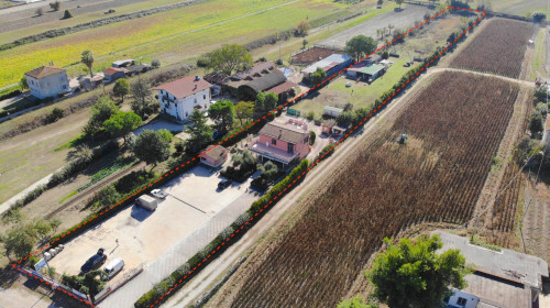 Casa cielo - terra in vendita a Controguerra