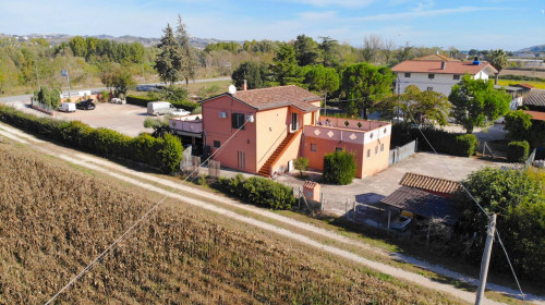 Casa cielo - terra in vendita a Controguerra