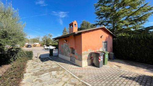 Casa cielo - terra in vendita a Controguerra