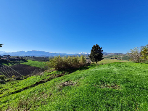 Rustico in vendita a Offida (AP)