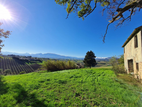 Casale Colonico in vendita a Offida