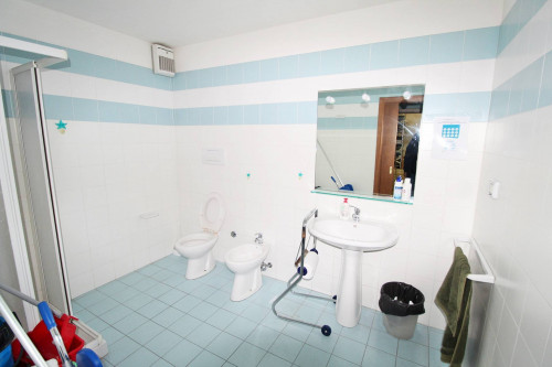 Edificio Industriale / Artigianale in affitto a San Benedetto del Tronto