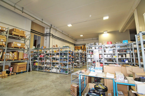 Edificio Industriale / Artigianale in affitto a San Benedetto del Tronto