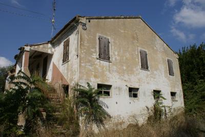 Casale Colonico in vendita a Monteprandone