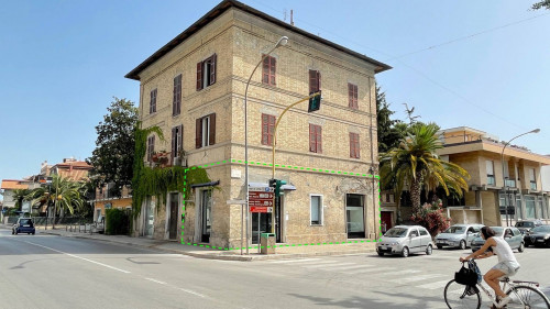 Locale Commerciale in affitto a San Benedetto del Tronto