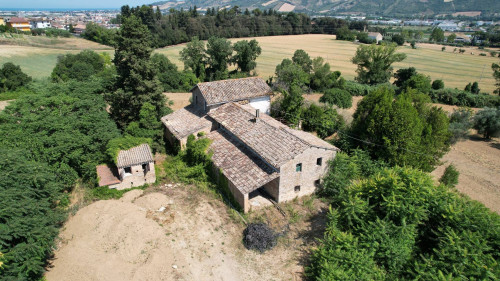 Casale Colonico in vendita a Monteprandone