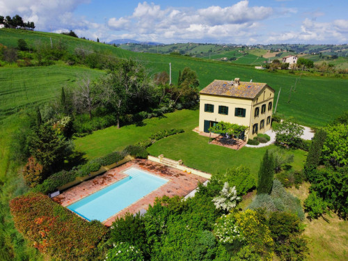 Country House for sale in Falerone