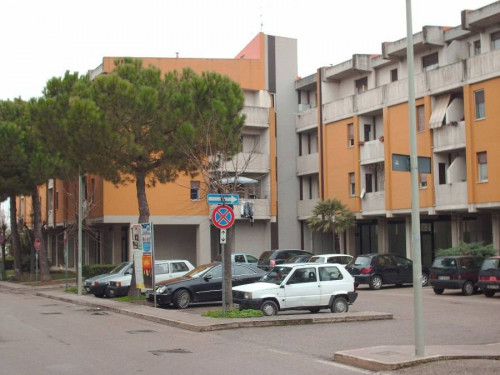 Ufficio / Studio Professionale in Affitto a Monteprandone