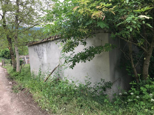 Terreno Agricolo (con / Senza Piccolo Prefabbricato) in vendita a Montemonaco