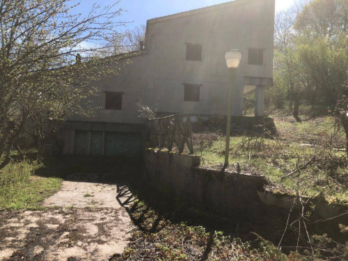 Casa indipendente in vendita a Poggio D'api, Accumoli (RI)