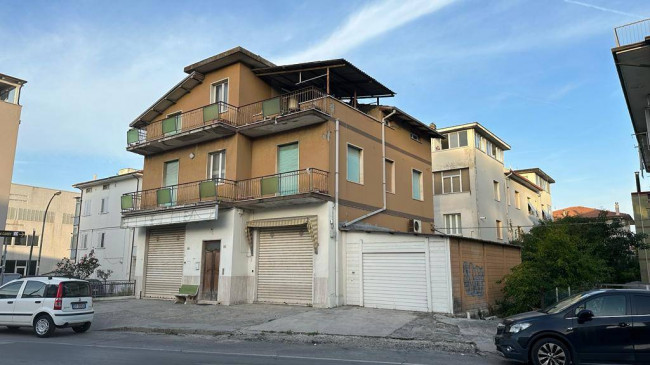 Stabile / Palazzo in Vendita a San Benedetto del Tronto