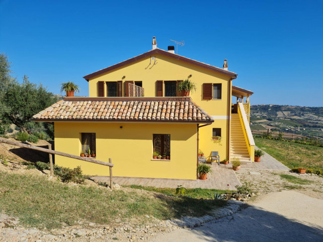 Casale Colonico in vendita a Ripatransone