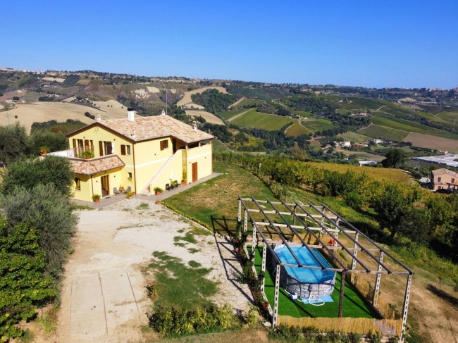 Casale Colonico in vendita a Ripatransone