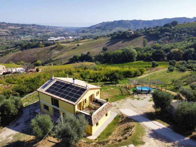 Casale Colonico in vendita a Ripatransone