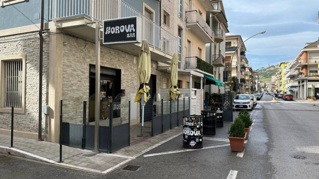 Attività commerciale in vendita a San Benedetto Del Tronto (AP)