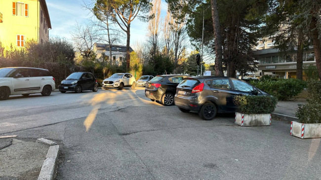 Garage/Box/Posto auto in vendita a Ascoli Piceno (AP)