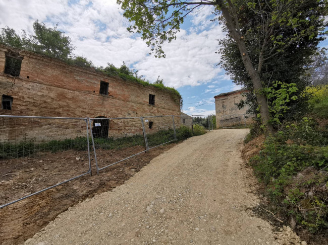 Casale Colonico in vendita a Ripatransone