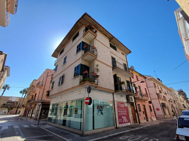 Locale Commerciale in affitto a San Benedetto del Tronto