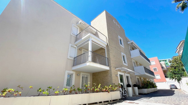 Garage / Autorimessa / Box in affitto a San Benedetto del Tronto