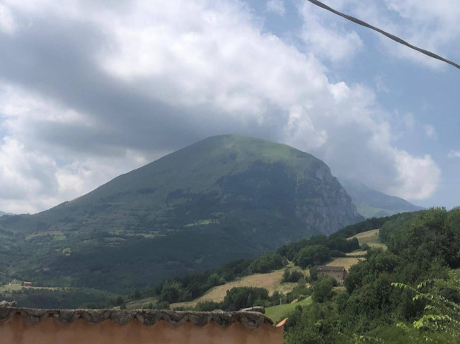 Appartamento in vendita a Montefortino