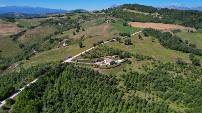 Casale Colonico in vendita a Force