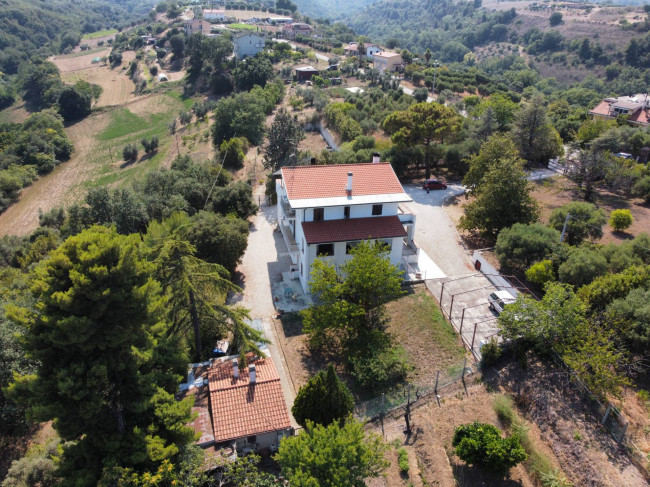 Villa singola in vendita a Cupra Marittima