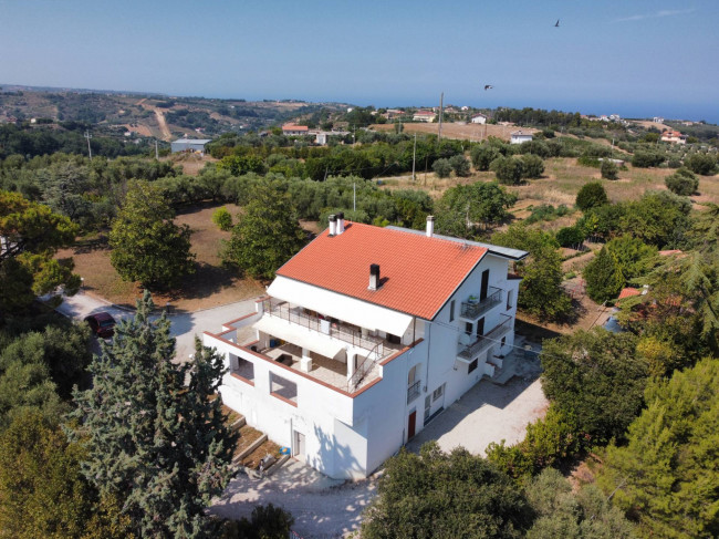 Villa singola in vendita a Cupra Marittima