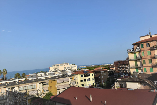 Stabile / Palazzo in vendita a Grottammare
