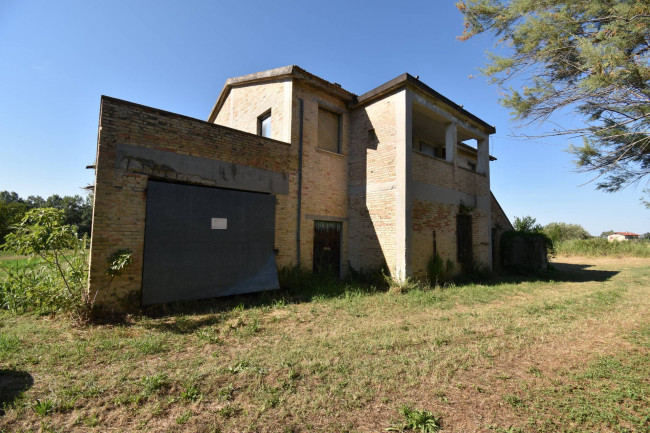 Casale Colonico in vendita a Controguerra