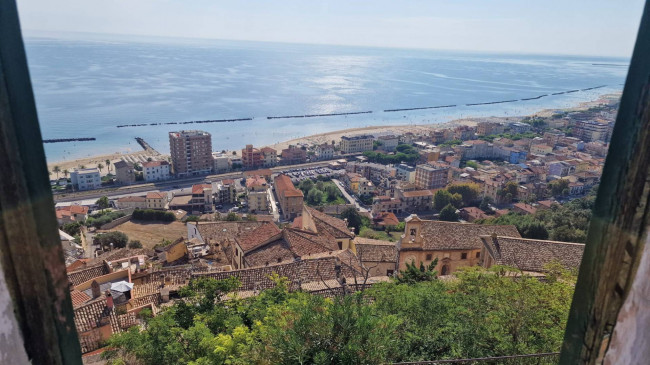 Casa indipendente in vendita a Grottammare (AP)