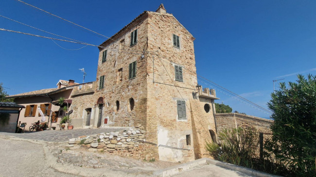 Casa indipendente in vendita a Grottammare (AP)