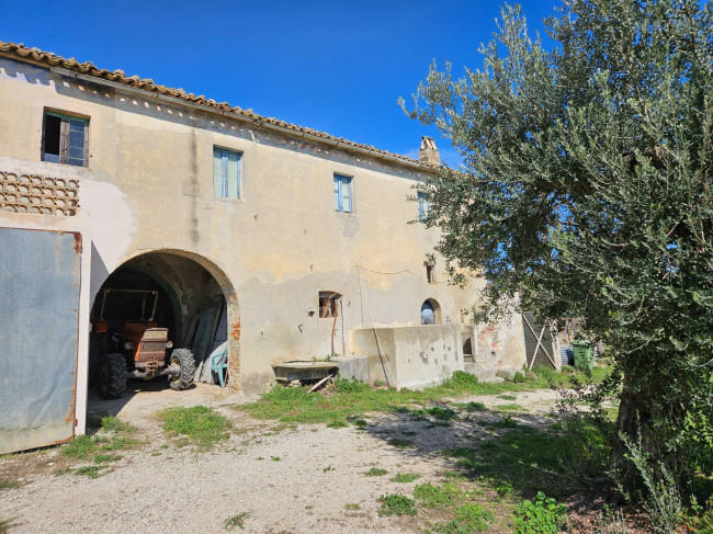 Rustico in vendita a Massignano (AP)