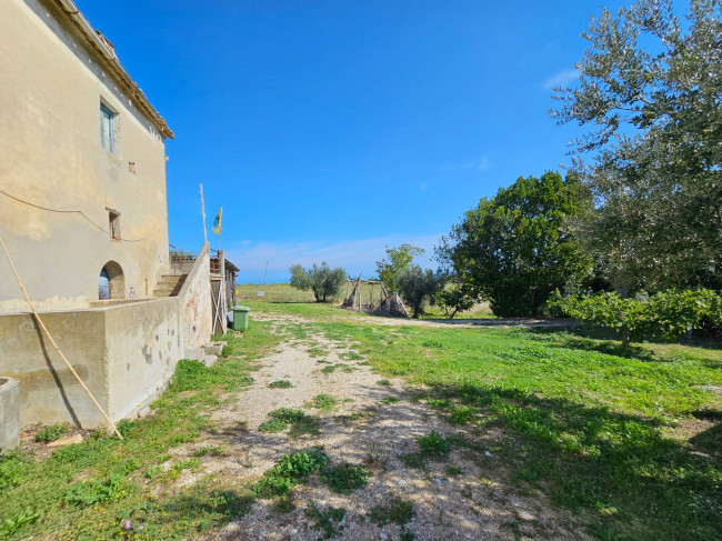 Rustico in vendita a Massignano (AP)