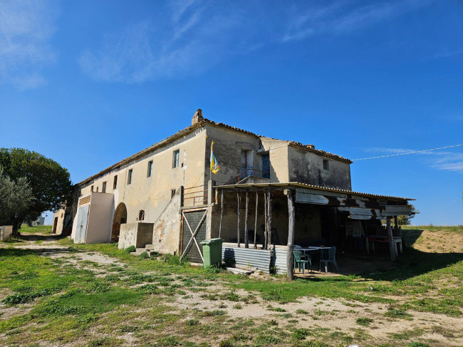 Rustico in vendita a Massignano (AP)