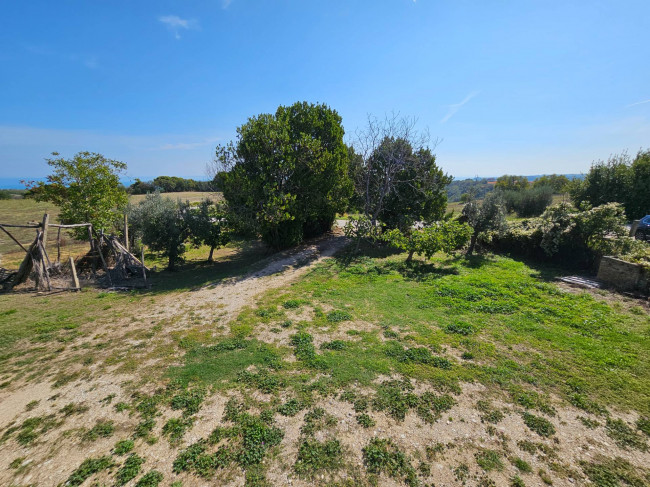 Rustico in vendita a Massignano (AP)