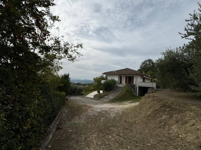 Casa indipendente in vendita a Venarotta (AP)