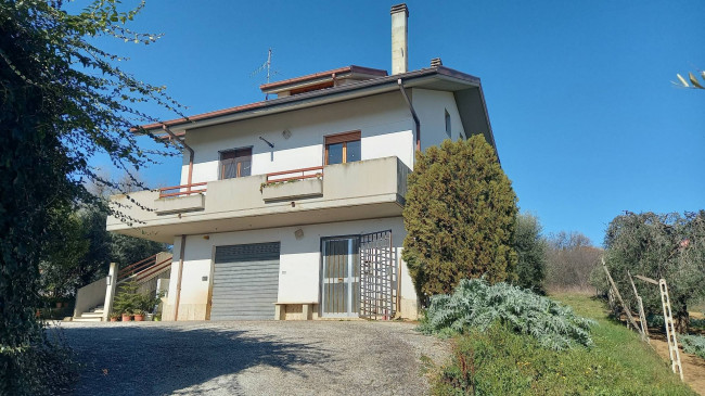 Villa in vendita a Colli Del Tronto (AP)