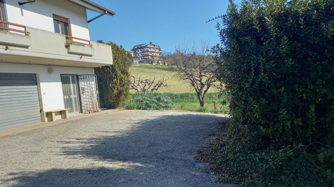 Villa in vendita a Colli Del Tronto (AP)