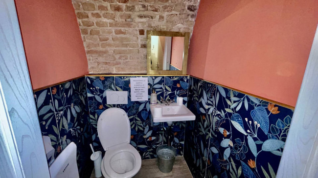 Locale Commerciale in vendita a Grottammare