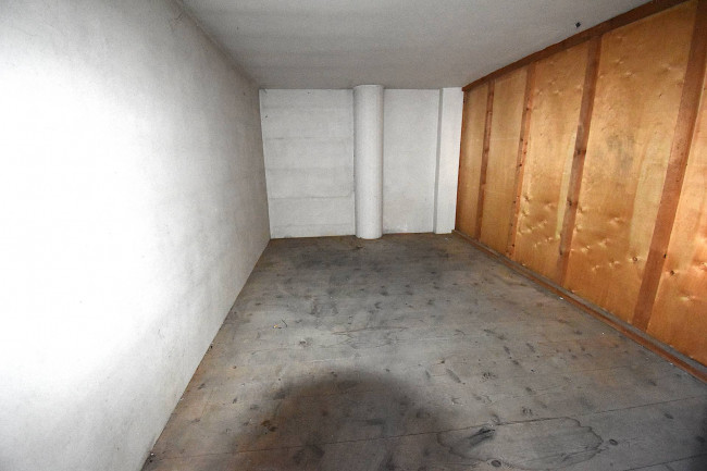 Edificio Commerciale in vendita a San Benedetto del Tronto