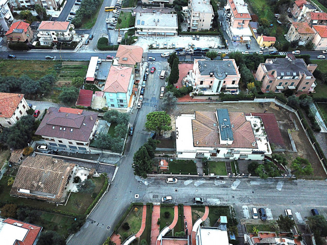 Edificio Commerciale in vendita a San Benedetto del Tronto