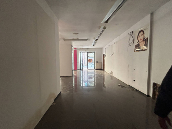 Locale Commerciale in vendita a San Benedetto del Tronto