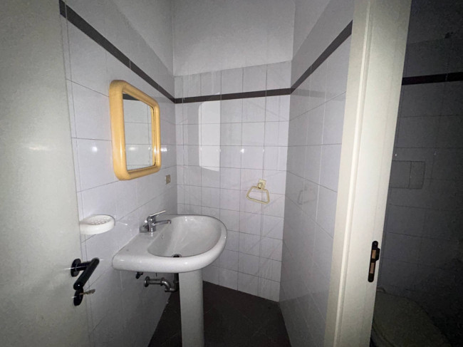 Locale Commerciale in vendita a San Benedetto del Tronto