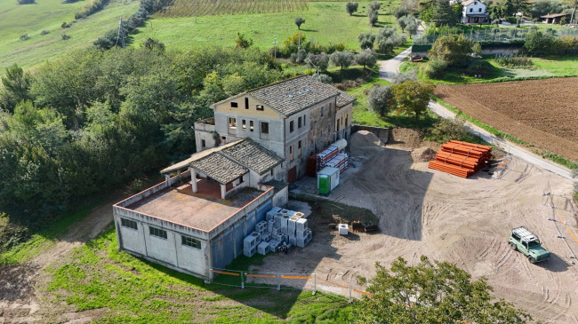 Villa singola in vendita a Acquaviva Picena