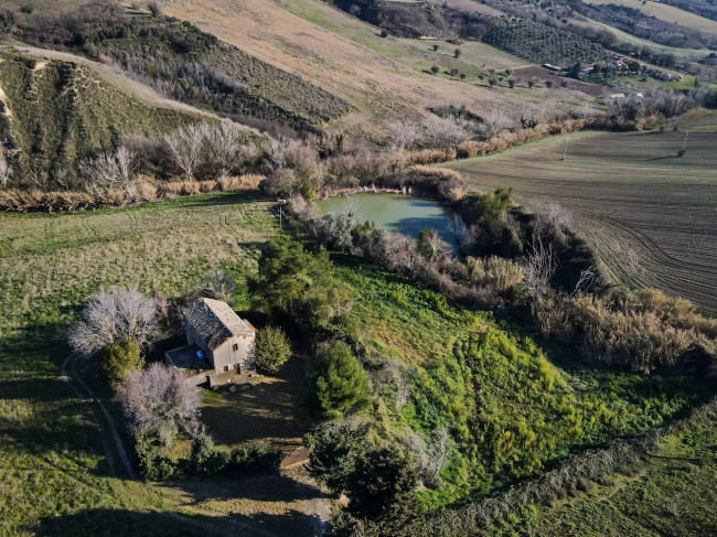 Casale Colonico in vendita a Monteprandone