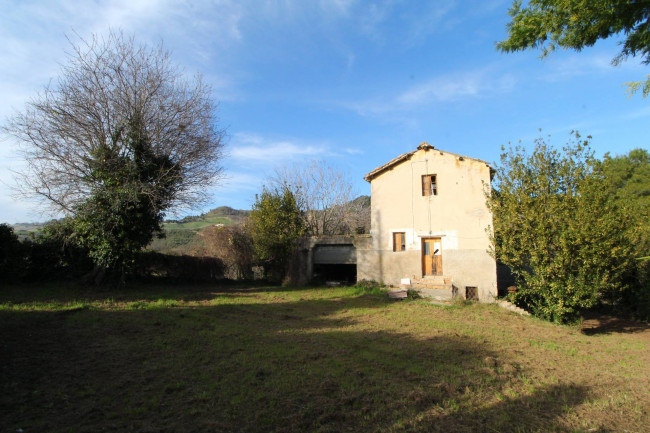 Casale Colonico in vendita a Monteprandone